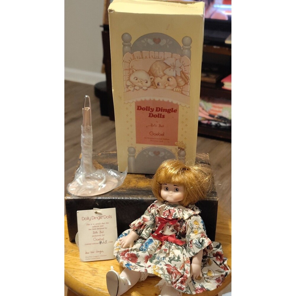 Goebel Dolly Dingle Porcelain Girl Doll red head by Bette Ball LE 425/1000